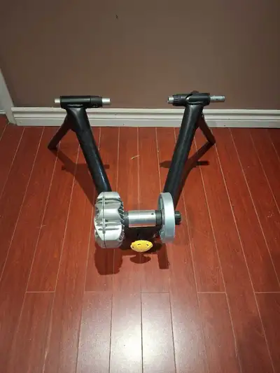 Saris bike trainer, View more