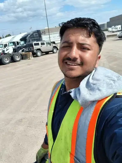 I am looking for a full time job. I have experience in construction.