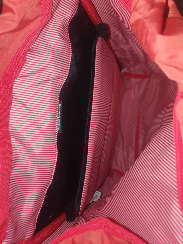 Herschel backpack in Women's - Bags & Wallets in UBC - Image 3