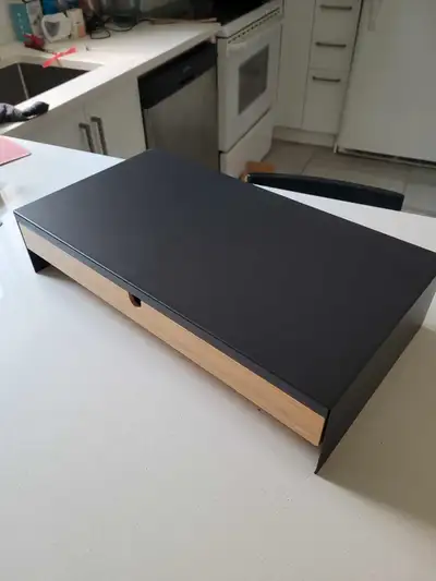 Support d’Écran Ergonomique // Ergonomic Bamboo Monitor Stand, View more