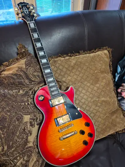 31 ads for epiphone les paul custom in Guitars in Canada | Kijiji
