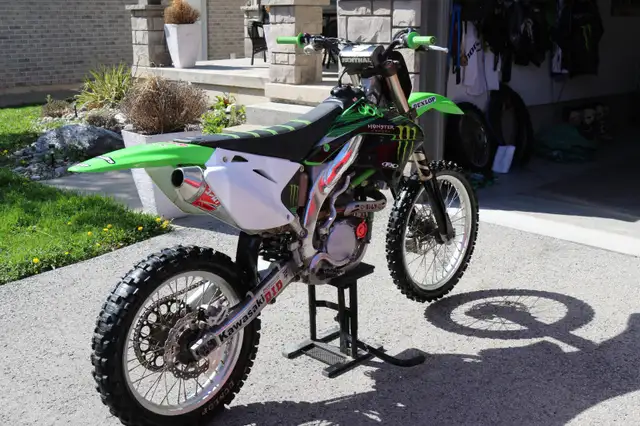 2007 Kawasaki KX-450 in Dirt Bikes & Motocross in St. Catharines - Image 2