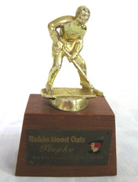 TROPHEE HOCKEY FARINE ROBIN HOOD FLOUR HOCKEY TROPHY. c.1962