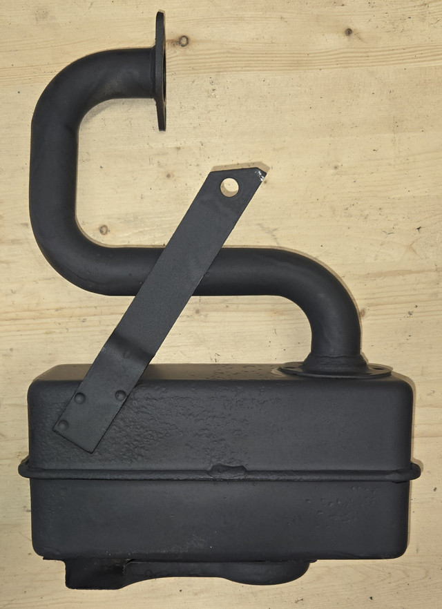 Poulan Pro Lawn Tractor Muffler P.N. 532137352, in Lawnmowers & Leaf Blowers in Kawartha Lakes - Image 3