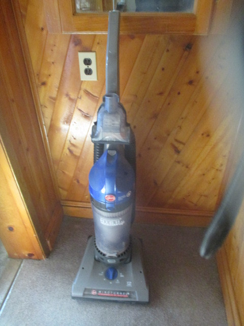 Hoover Upright Wind Tunnel Cleaner in Vacuums in New Glasgow
