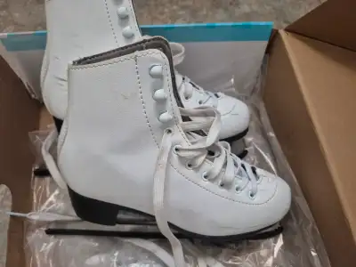 Girls' Figure Skates – Vic Dream – US Size 3 – White, View more