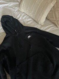 Women’s Nike hoodie 