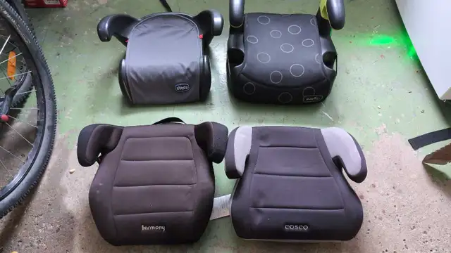 Booster - réhausseur in Strollers, Carriers & Car Seats in City of Montréal - Image 2
