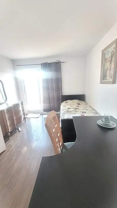 Looking ASAP - from 1st August (or later) for a clean, respectful, and dynamic roommate for our best...