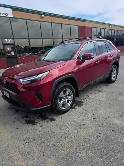 Get ready to experience efficiency and style with this 2023 Toyota RAV4 Hybrid XLE AWD! This beauty...