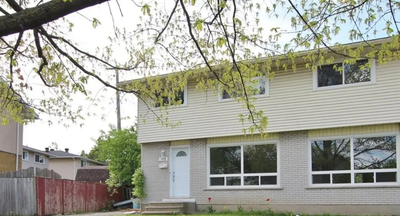 4 bedroom home perfectly located in central Ottawa near Carleton University, Algonquin College and O...
