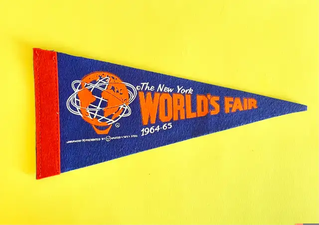 New York & Seattle World’s Fair Pennants in Arts & Collectibles in Ottawa - Image 3