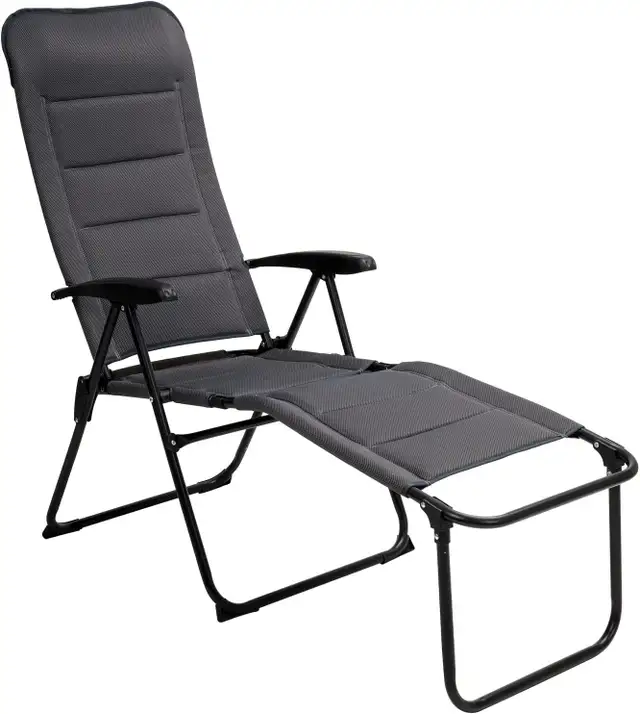 NEW SUNNYFEEL Garden Camping Deck Chair Folding with Footrest in Patio & Garden Furniture in London - Image 2
