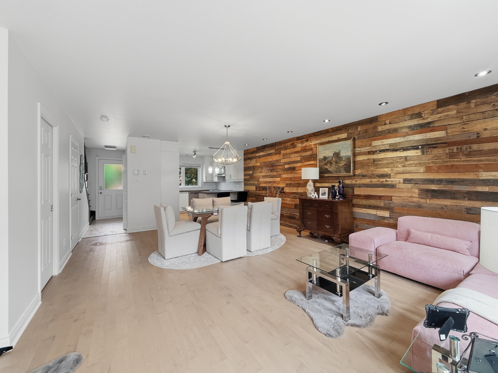 389 Rue Cherbourg — photo 3