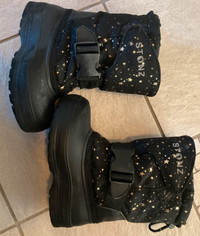 Stonz size 12 winter boots