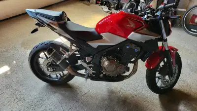 2020 Honda CB500F ABS 6500kms Oil change completed May 2025. Factory muffler replaced, comes with bo...