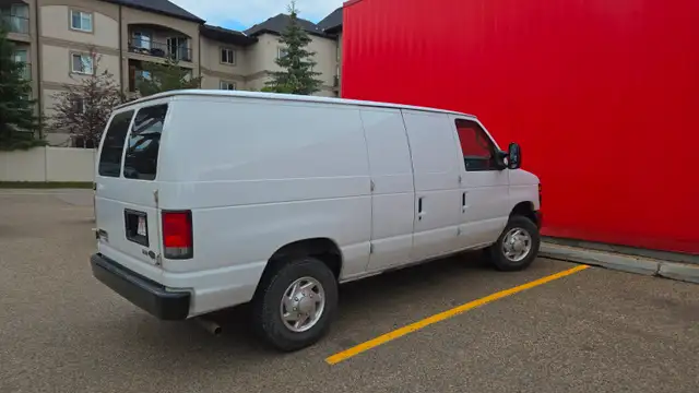 2014 FORD E250 CARGO VAN in Cars & Trucks in Edmonton - Image 3