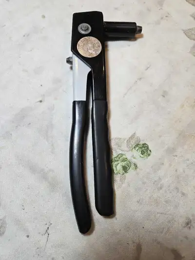 BOSTIK Riveting Tool Kit, View more