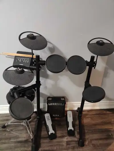 Yamaha DTX 400K Electronic Drum Kit, View more