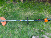 Worx 40V weed trimmer plus charger and two batteries