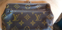 Louis Vuitton International Wallet   And Kiss Lock Wallet