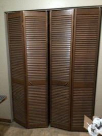 Closet bi-fold doors