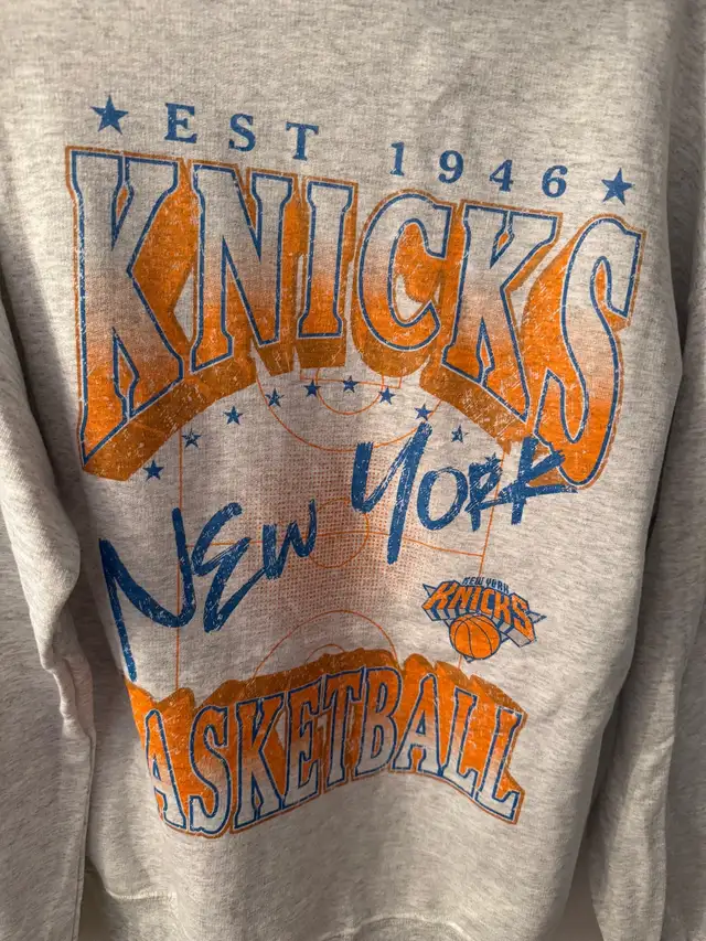 NBA New York Knicks Hoodie in Men's in Markham / York Region - Image 6