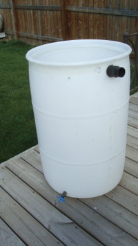 CLEAN White 55 Gallon Rain Barrels With Tap & Overflow