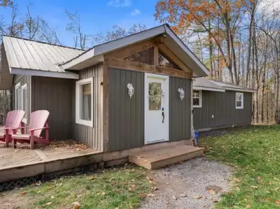 House for rent in the Kawartha highlands park Burleigh falls. $2500 month/ water and appliances incl...