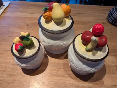 3 pots en céramique, View more