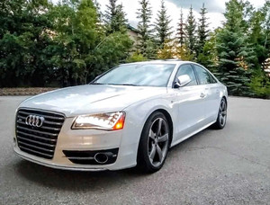 2013 Audi S8 -