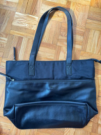 Roots tote bag