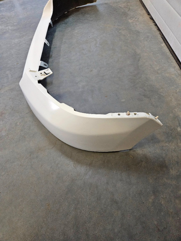 2004 - 2008 F150 4X4 Upper and Lower Bumper Covers in Auto Body Parts in Red Deer - Image 2