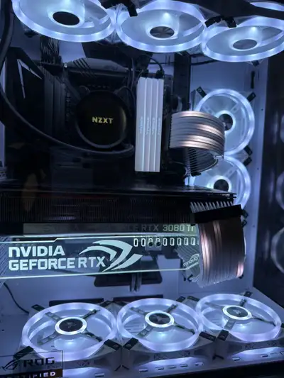 CPU AMD Ryzen 9 5900X GPU EVGA GeForce RTX 3080 TI FTW3 RAM T-Force XTREEM ARGB 32GB (4x8GB) DDR4 36...