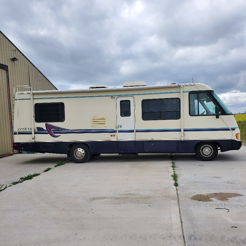 Triple E Embassy A29 Class A motorhome RVs & Motorhomes Saskatoon