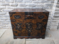 Asian Chinoiserie Storage Chest Table
