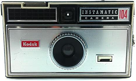 Vintage Kodak Instamatic 104 Camera in Arts & Collectibles in Ottawa