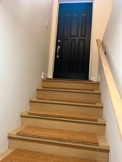 One bedroom basement apartment in Richmond Hill