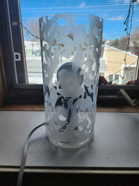 Lampe de table en verre