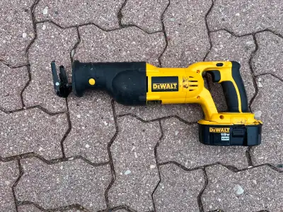 DEWALT 18V Reciprocating Saw. $160 without the battery at Canadian Tire. This has a working battery...