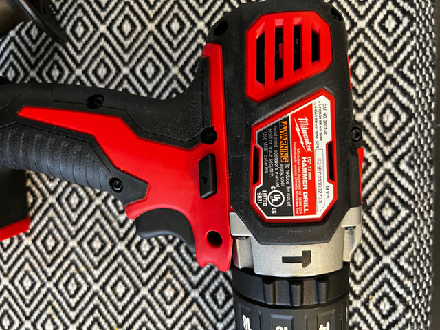 Milwaukee M18  Cordless Compact 1/2-inch Hammer Drill/Driver in Power Tools in Mississauga / Peel Region - Image 2