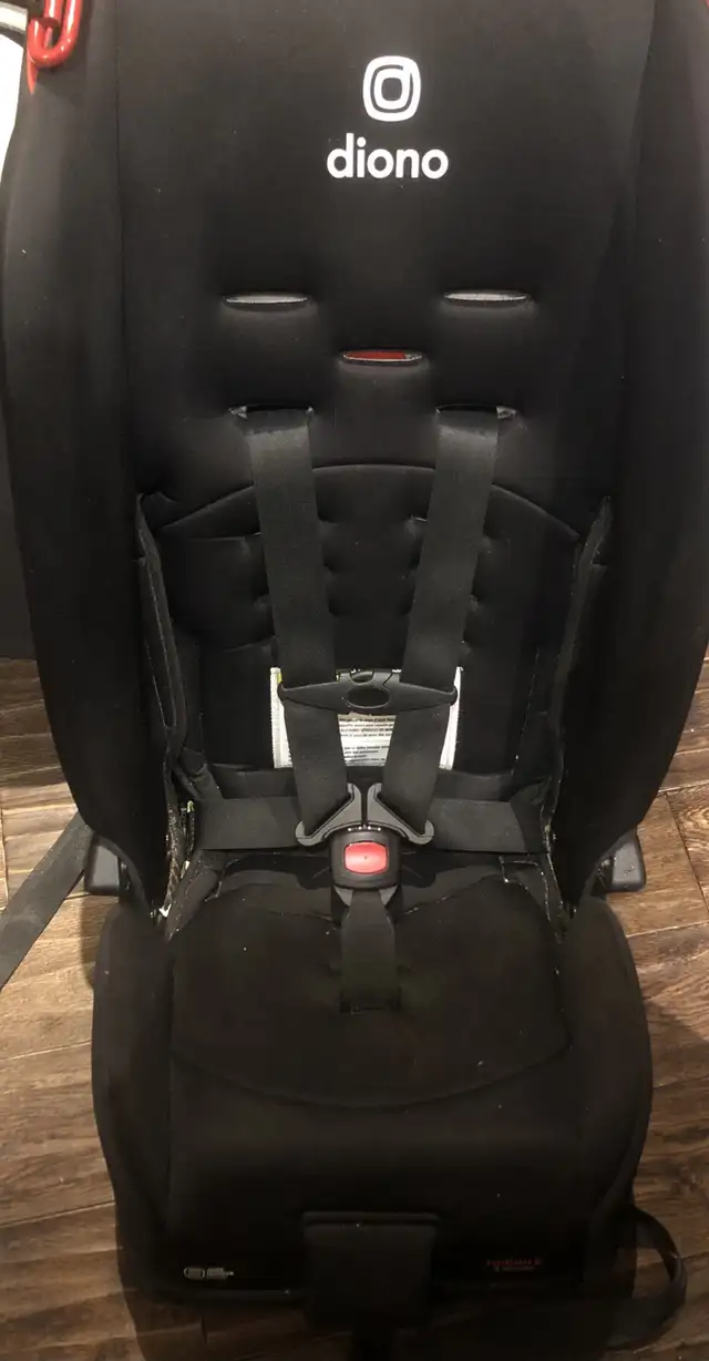 Diono Radian 3R Convertible Car Seat in Strollers, Carriers & Car Seats in Hamilton - Image 2