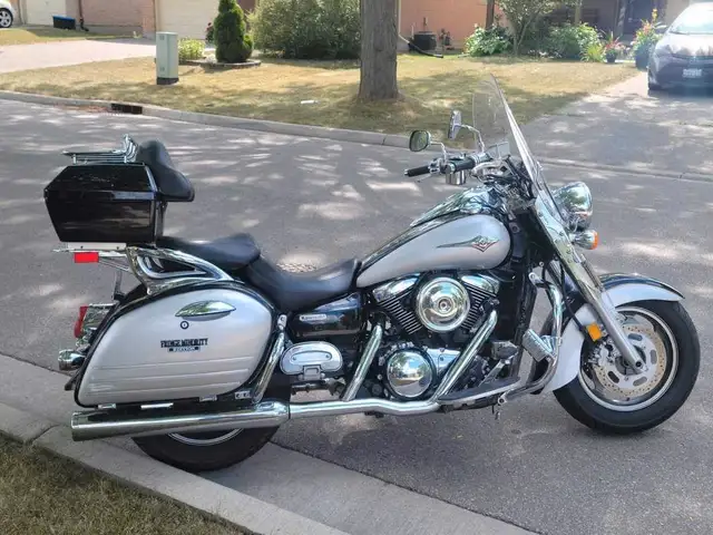 2005 Kawasaki Nomad 1600 in Touring in London - Image 4