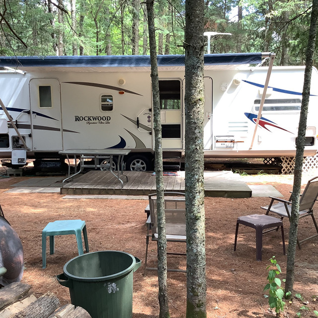 Rockwood 33’ Signature Ultra Light Travel Trailers & Campers Ottawa