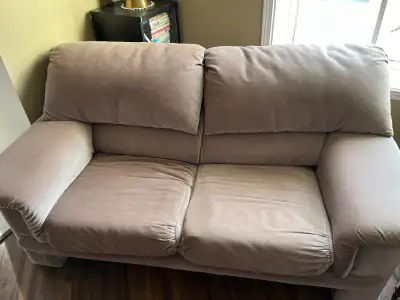 Causeuses, View more