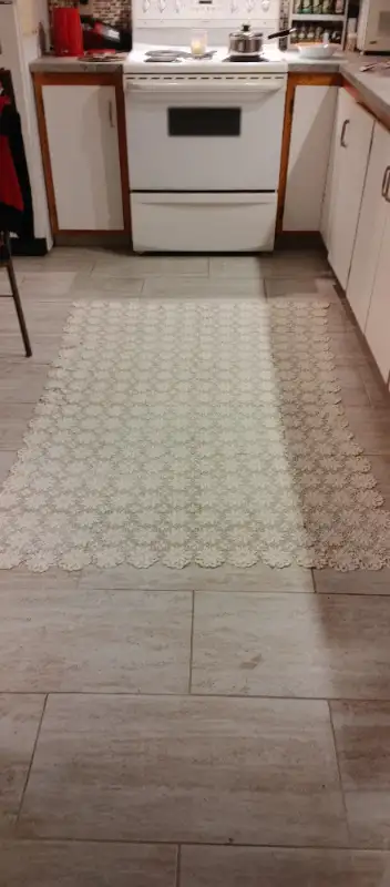 Nappe crochet vintage / Vintage needlework tablecloth, View more