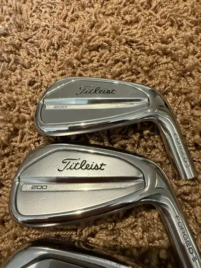 Titleist T200 4-PW irons, View more