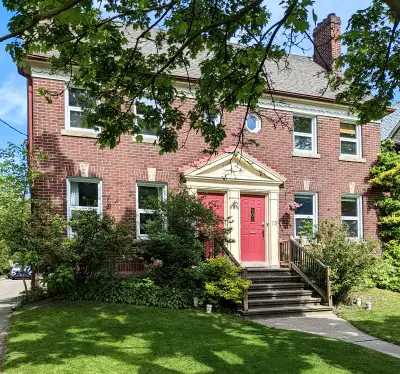Large 2-BDRM apartment in a Fourplex (house)