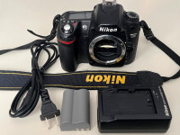 Nikon D80 10.2MP digital SLR camera body with charger & battery