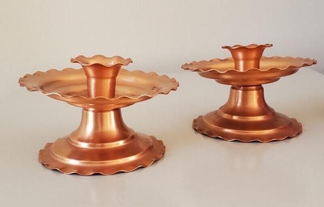 2 Bougeoirs en cuivre vintage 2 Copper candlestick holders dans Art et objets de collection  à Laval/Rive Nord - Image 2
